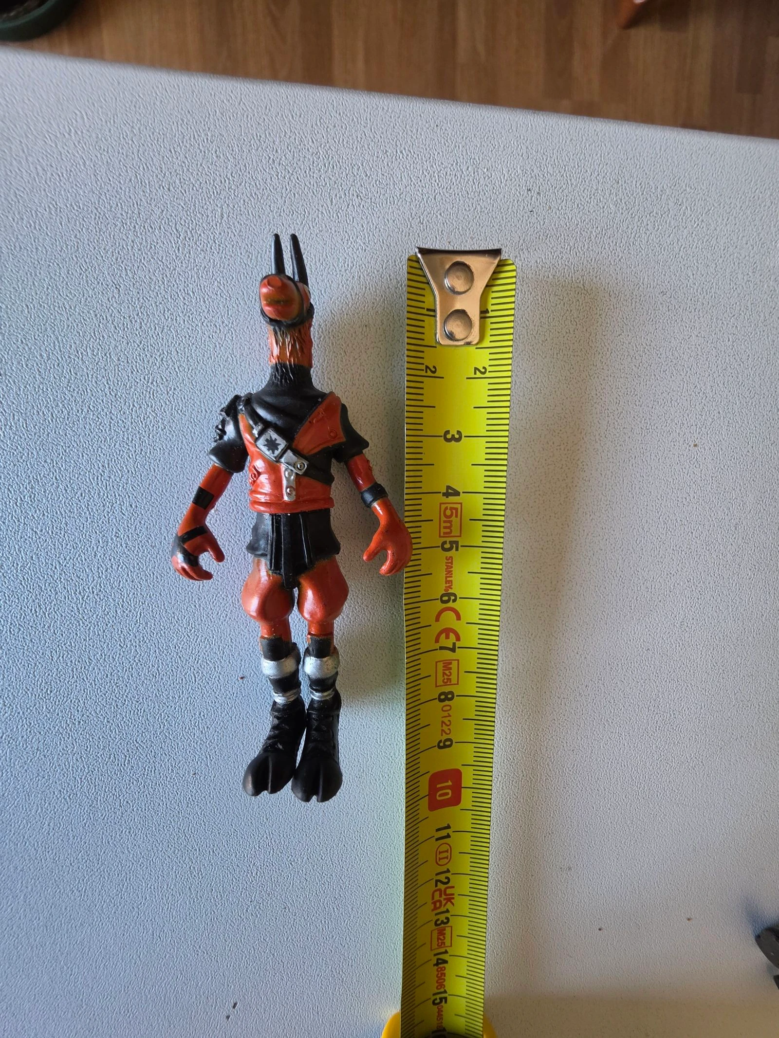 28 Figurines Fortnite de différentes tailles, armes et bases – photo 18